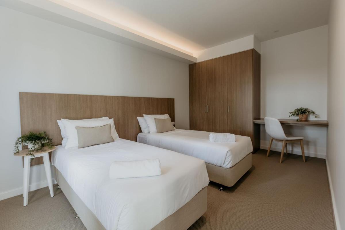 Beach & Bay Stay Motel - Housity