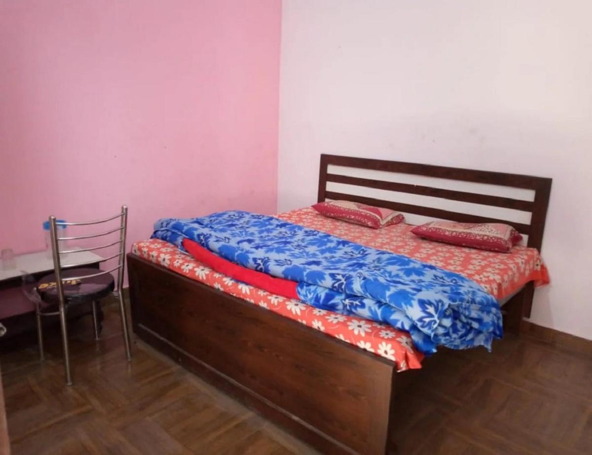 Suitetrails - Shree Lodge, Ayodhya