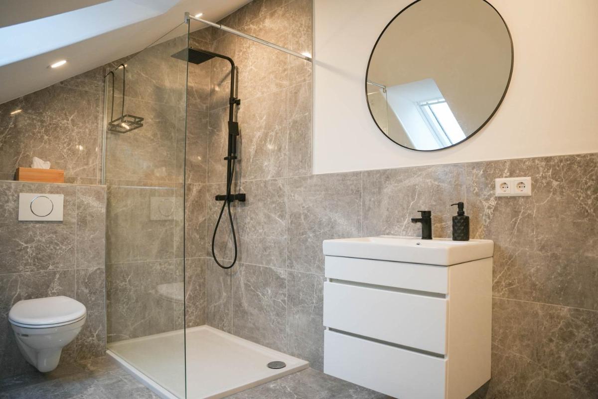 Suitetrails - Modernes Loft in Ramstein - mit Sauna & TLA