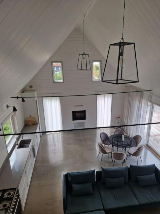 Fräscht, spatiöst hus - Housity