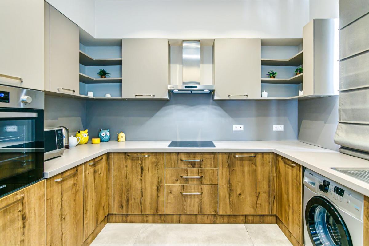 Baku Park View Luxury Home - Housity