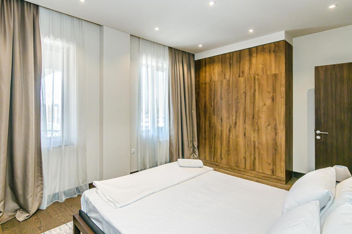 Baku Park View Luxury Home - Housity