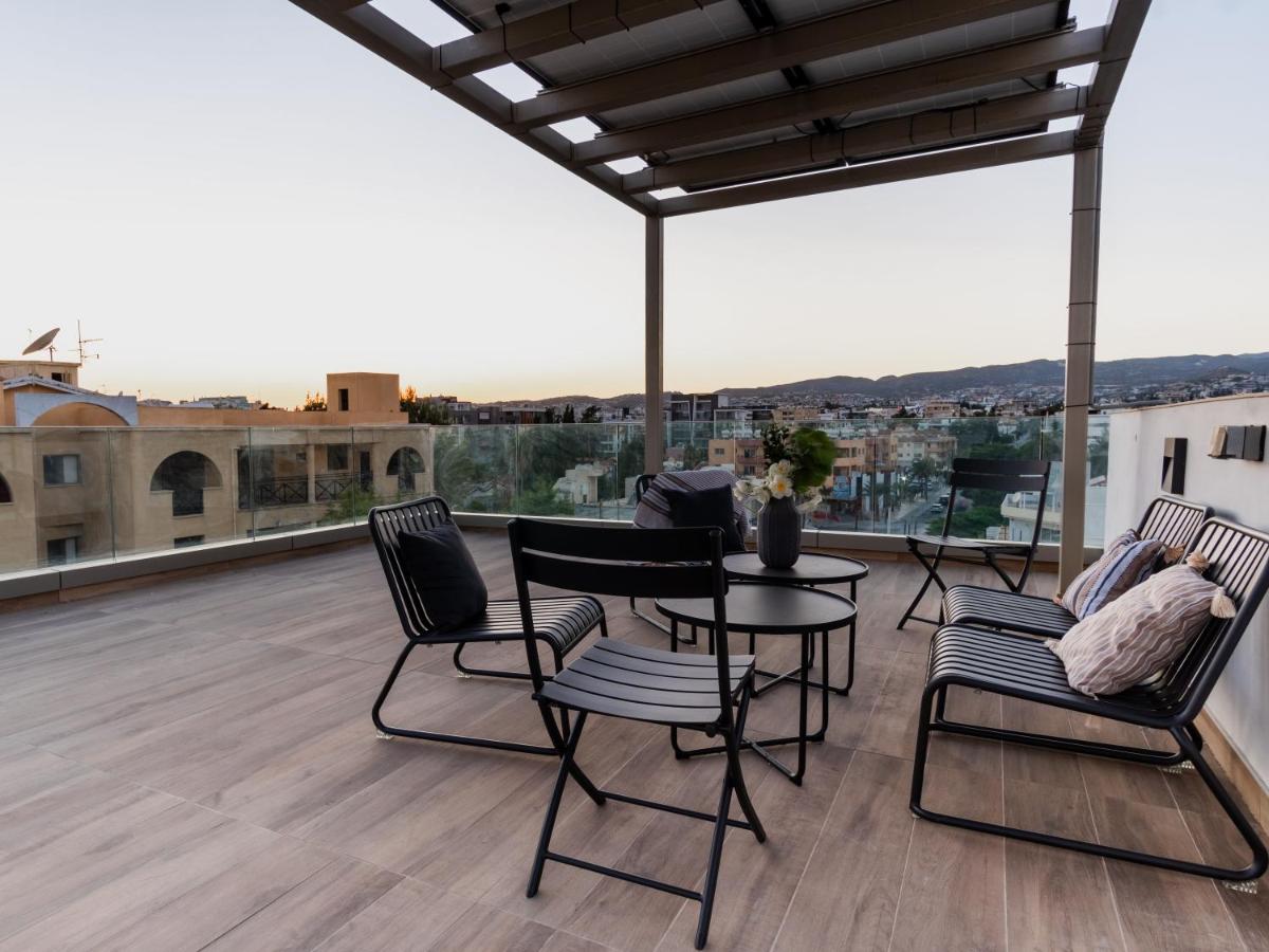 Wonderful vacation studio for up to four with balcony All yours - Housity