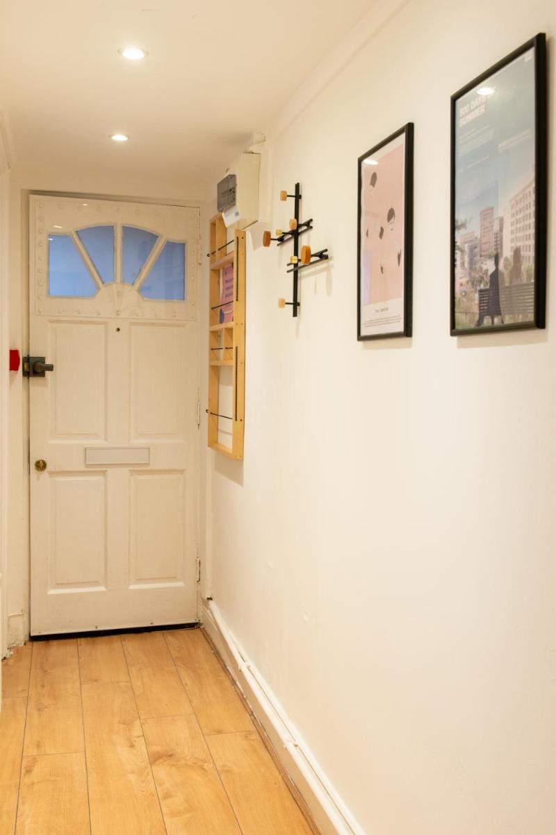 60 Steps to the Sea with Private Courtyard - Housity