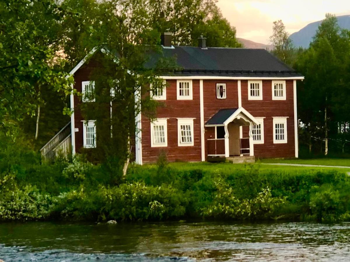 Lullens Stugby - Lägenhetshuset 6-9 - Housity