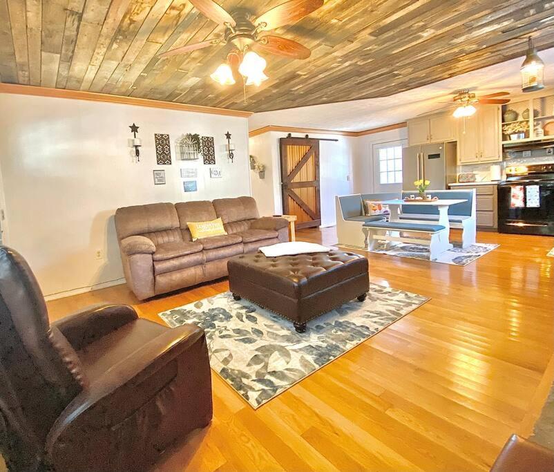 Bell House - Housity