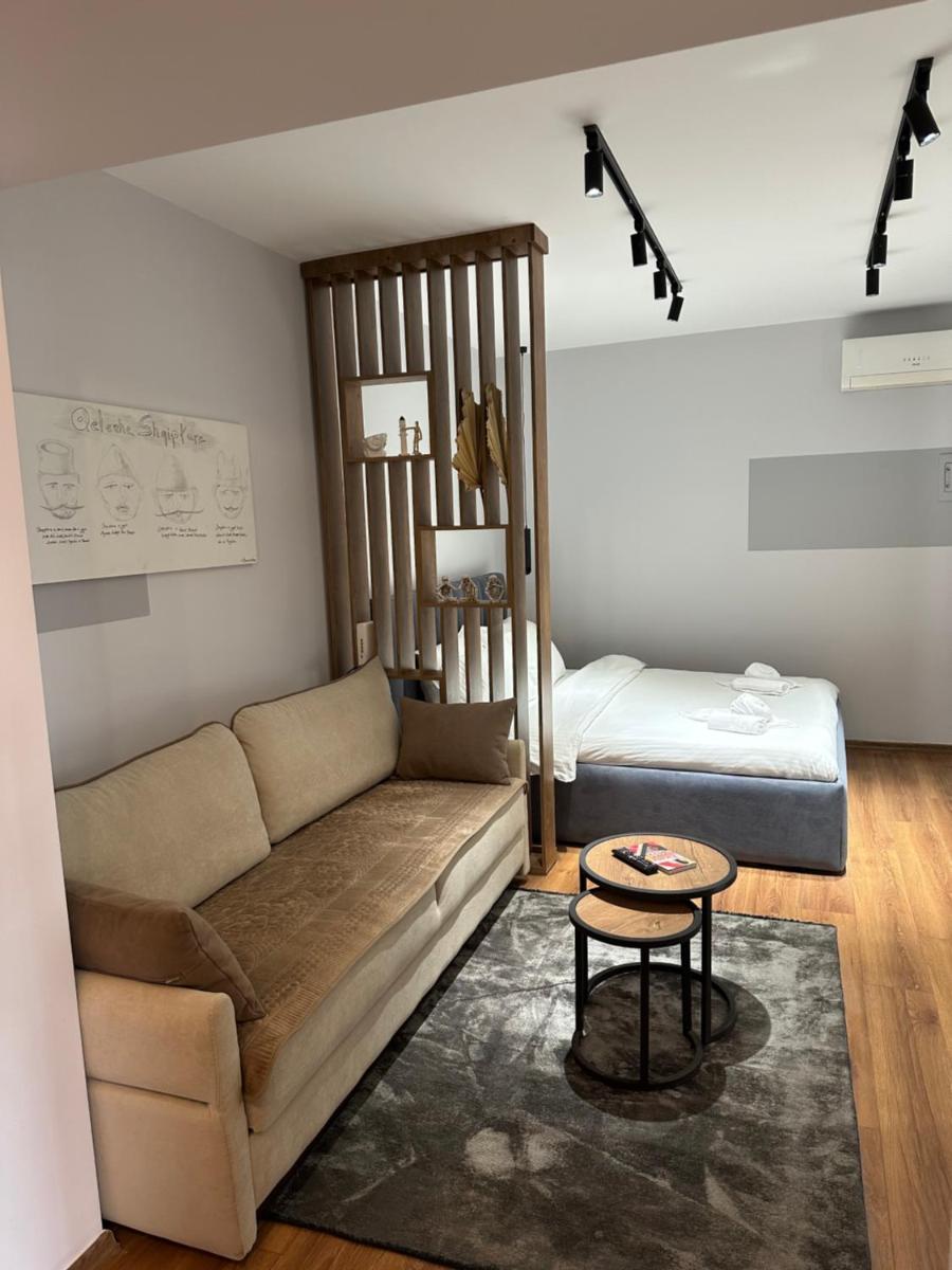 Suitetrails - 4SeasonsGea , Studio Apartment In Heart Of Tirana