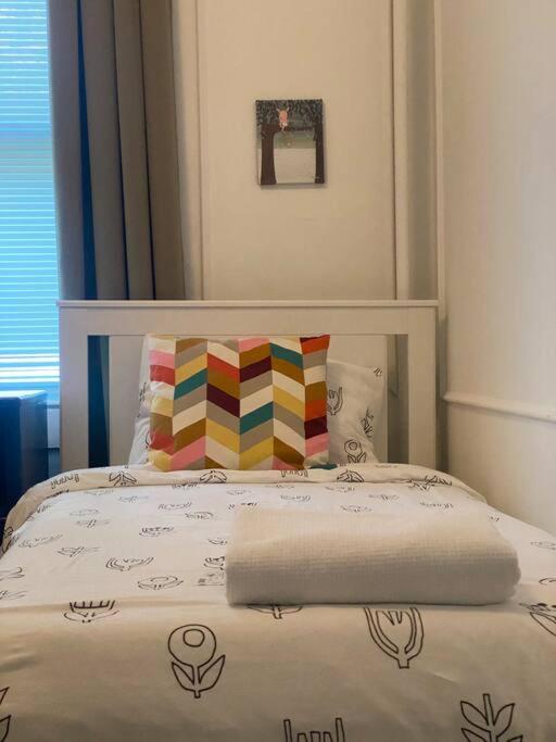 Cute 3-bedroom in Groton / Remote work! - Housity
