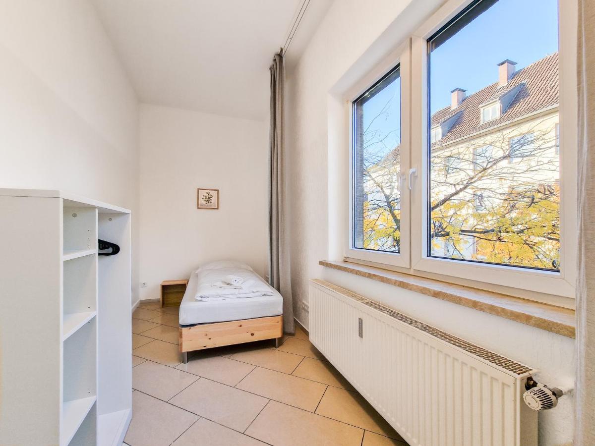 RAJ Living - 2 , 3 and 4 Room Apartments - 25 Min Messe DUS - Housity