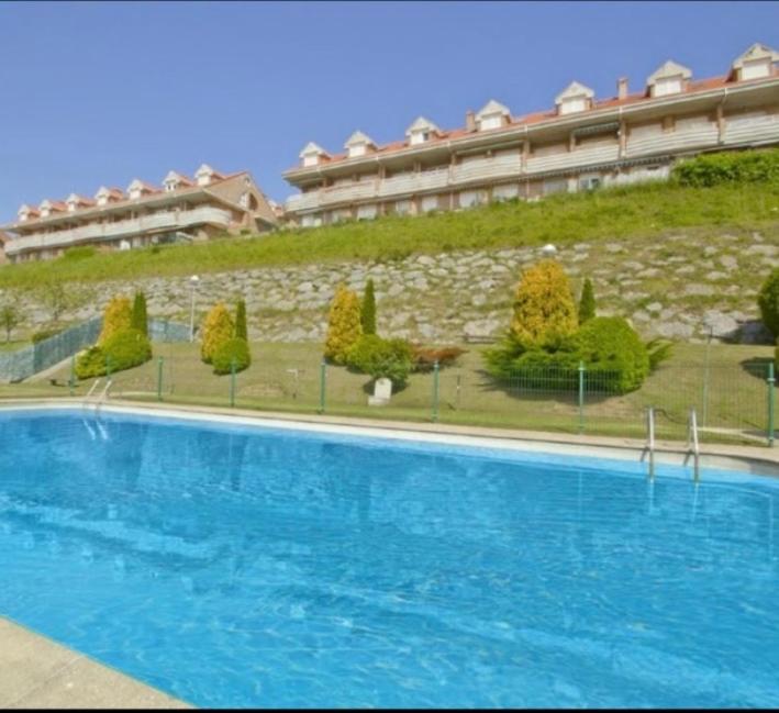 Suitetrails - Apartamento EL PILAR con vistas a la bahía y a los picos
