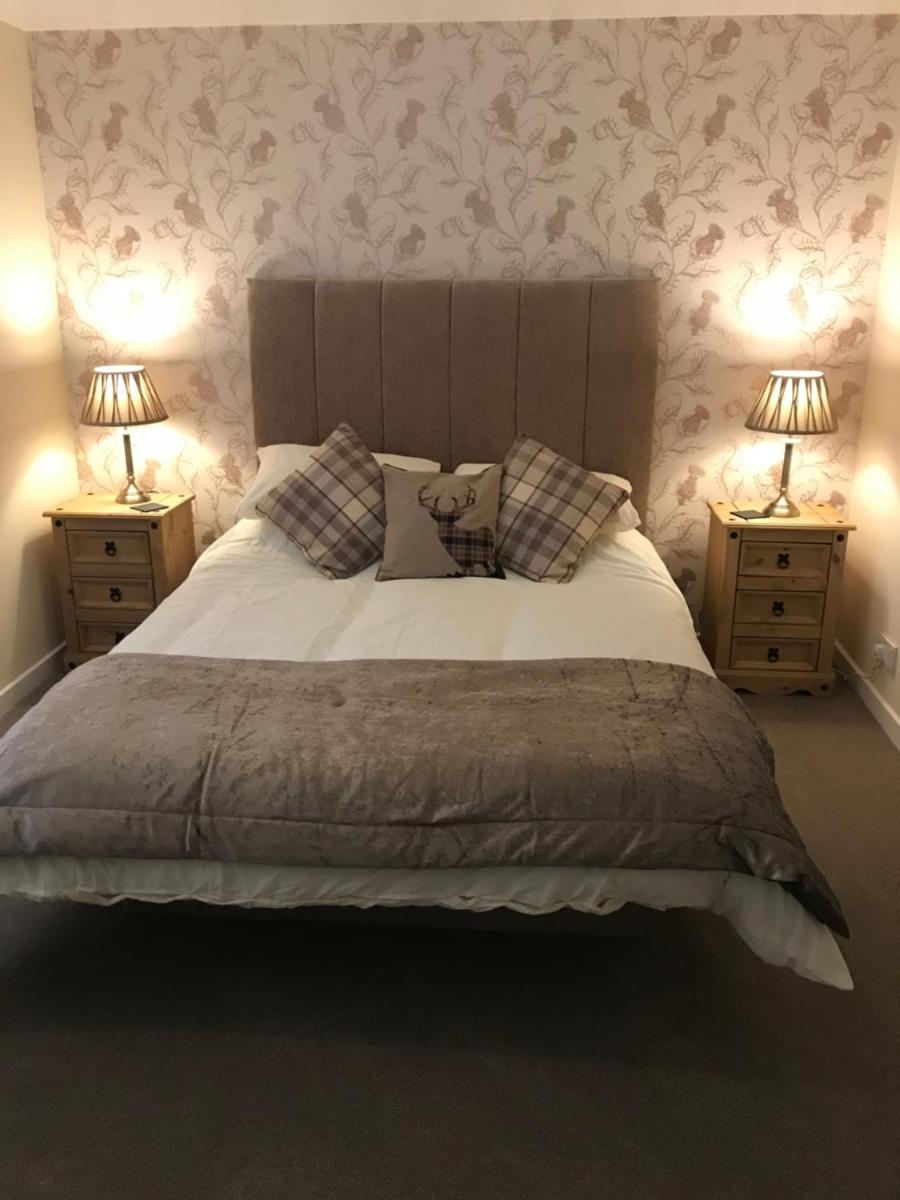 Mordona, 2 Moyness Park Crescent - Housity