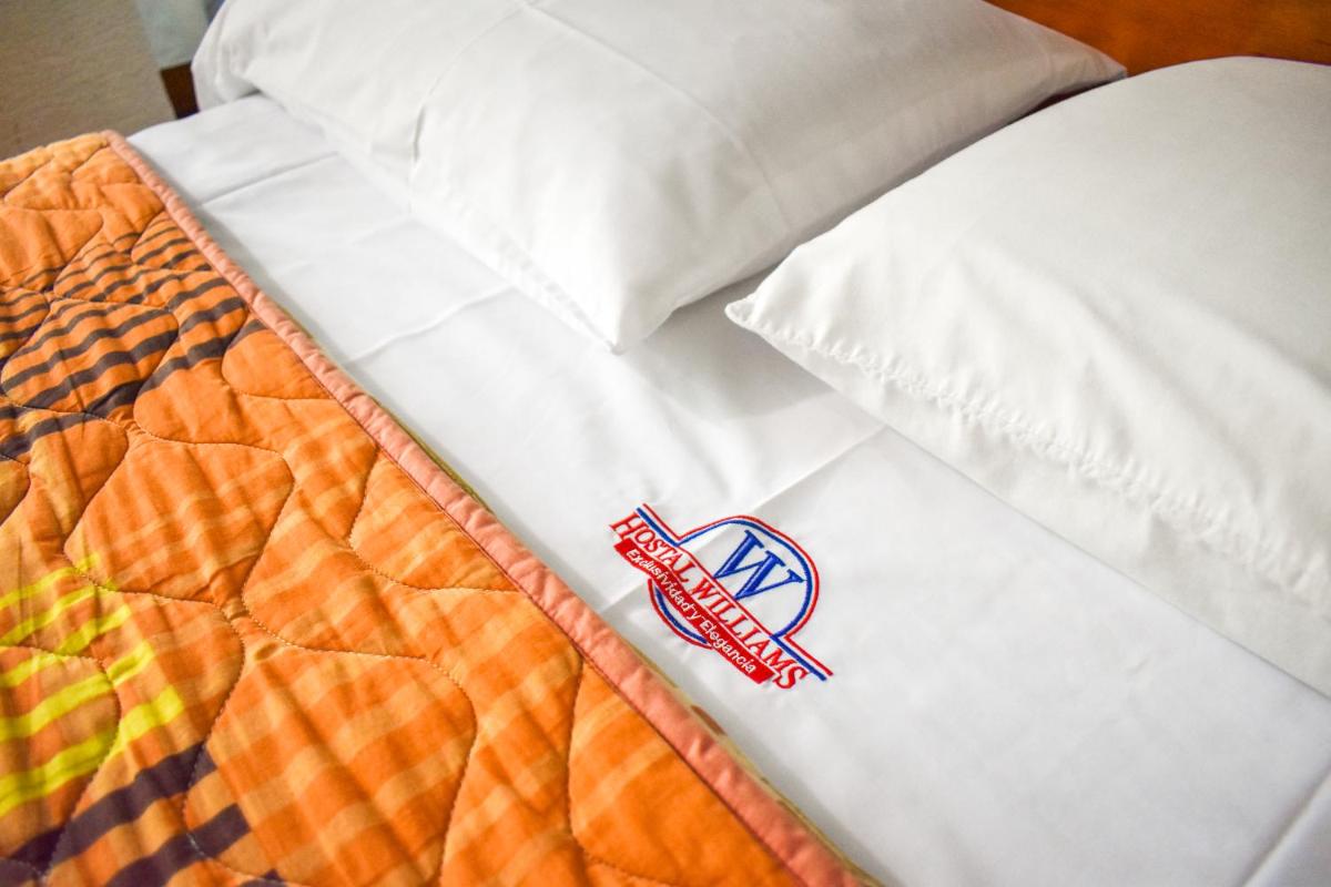 Hostal R. Williams - Housity