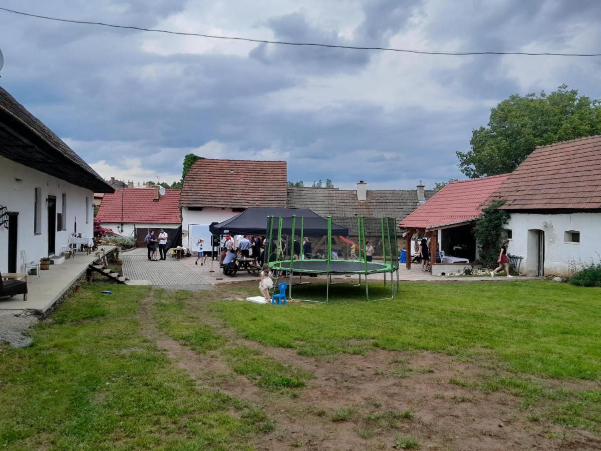 U dvou Pacek - Housity