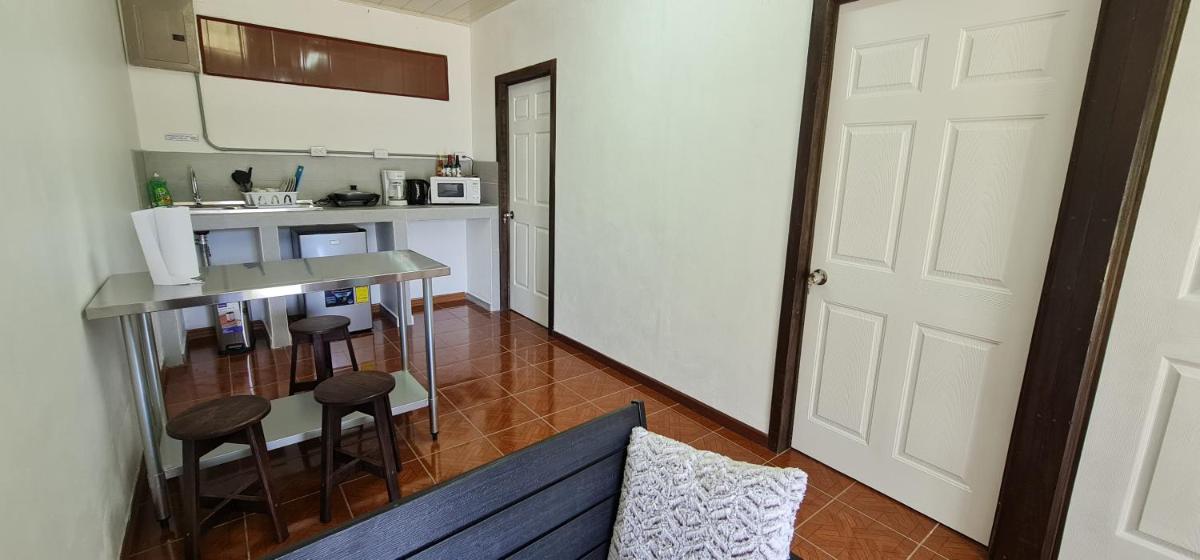 Sleep&Go! Apartamento 2 habitaciones 4 personas Siquirres centro - Housity