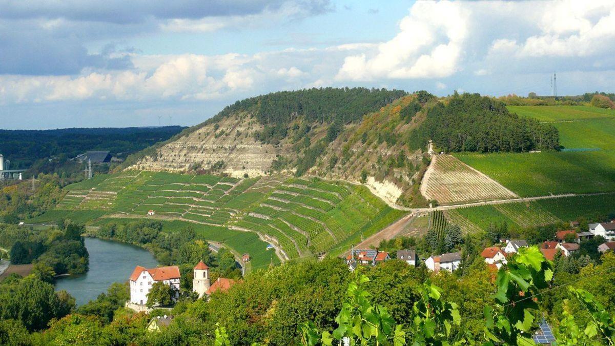Suitetrails - Die-GUTE-STUBB-das-Superior-Apartment-im-Herrenhaus