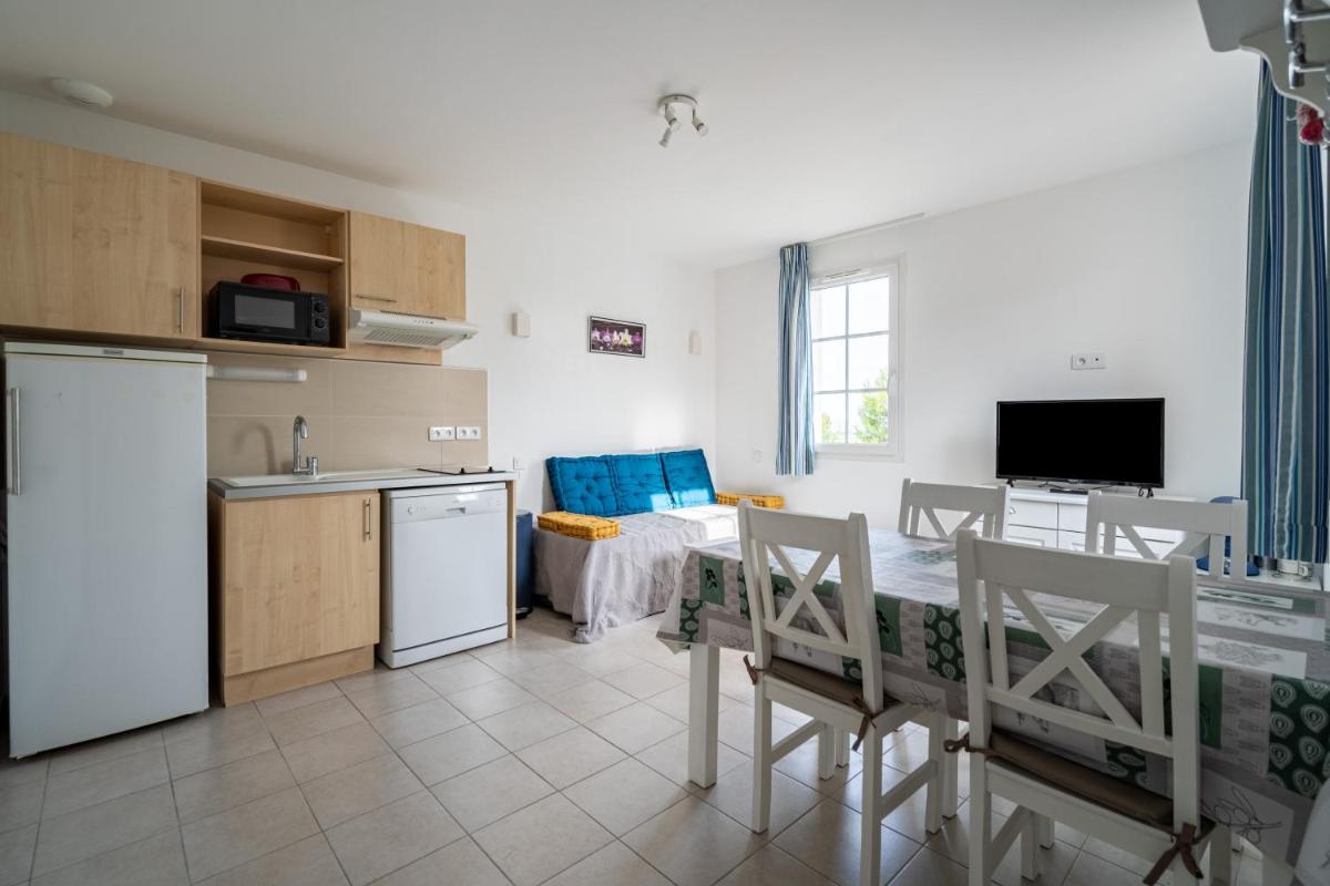 Le Balina - Housity