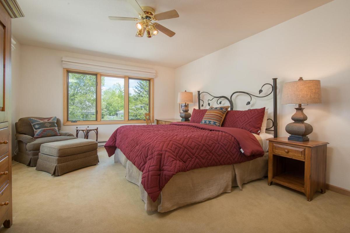 JHRL - Teton Pines Townhome #21 - Housity