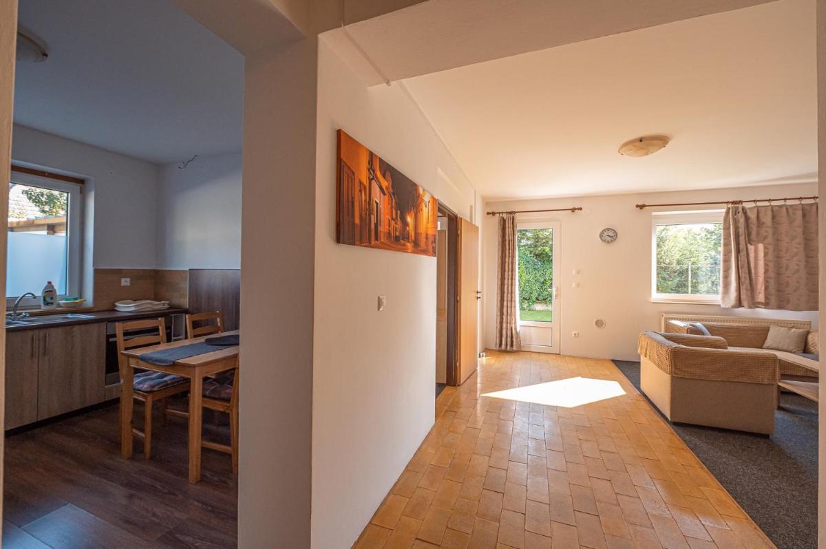 XLSuite Apartment Deluxe - Housity