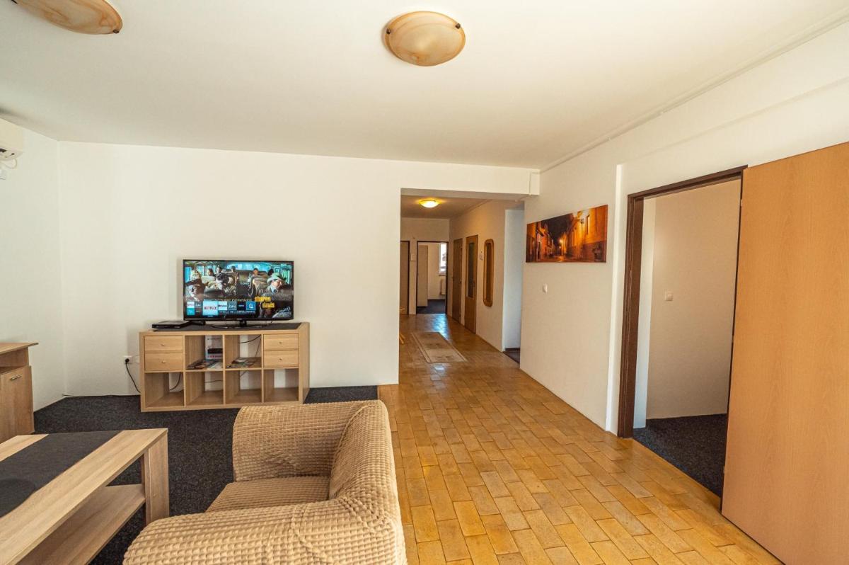 XLSuite Apartment Deluxe - Housity