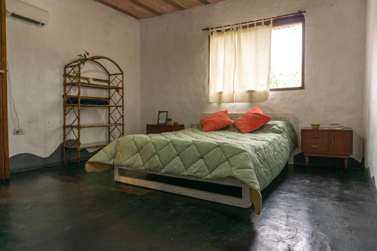 Suitetrails - Casita Alpiste Comiste Bed and Breakfast LIBRE DE GLUTEN Y A BASE DE PLANTAS