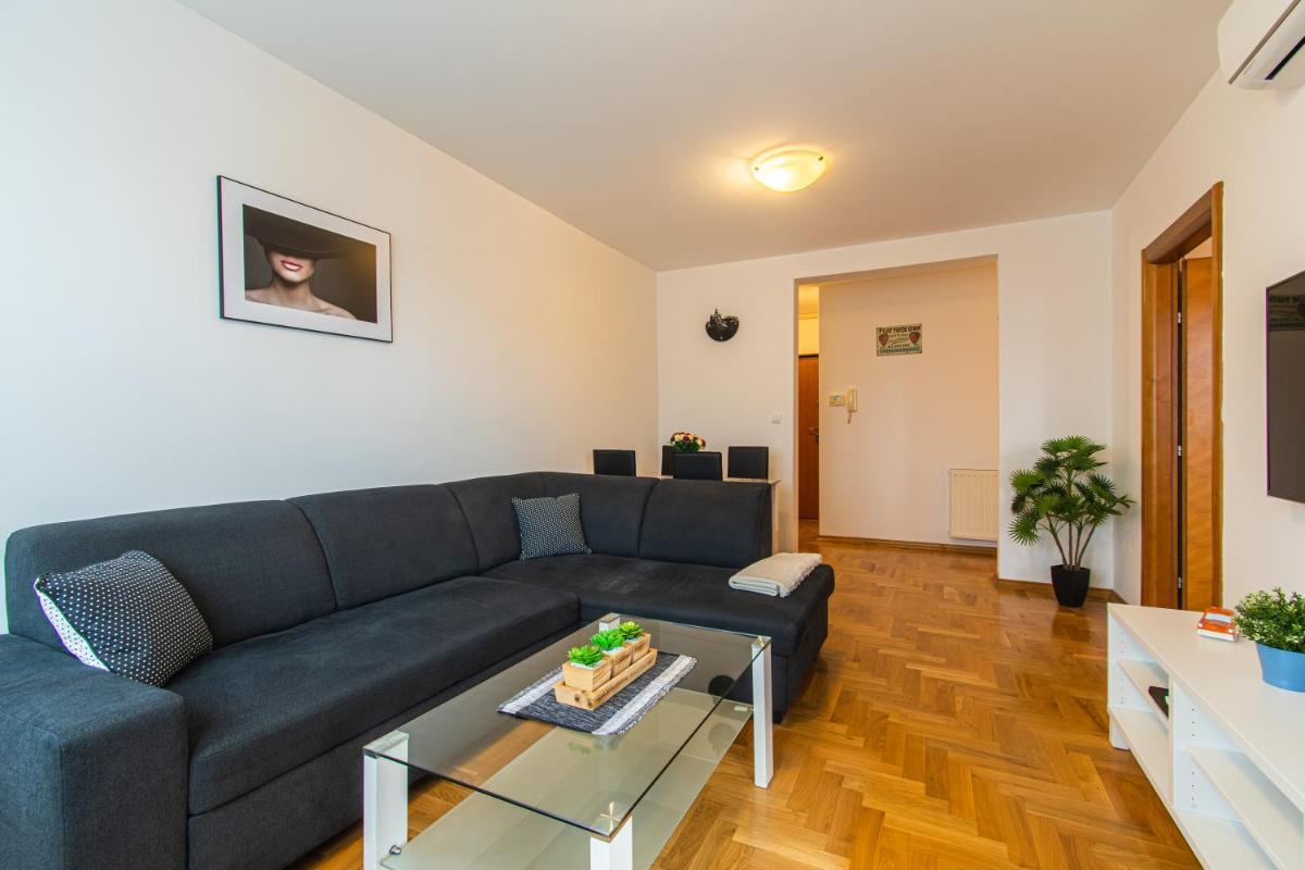 Flexible SelfCheckIns 34 - Zagreb - Parking - Big Loggia - New - Housity