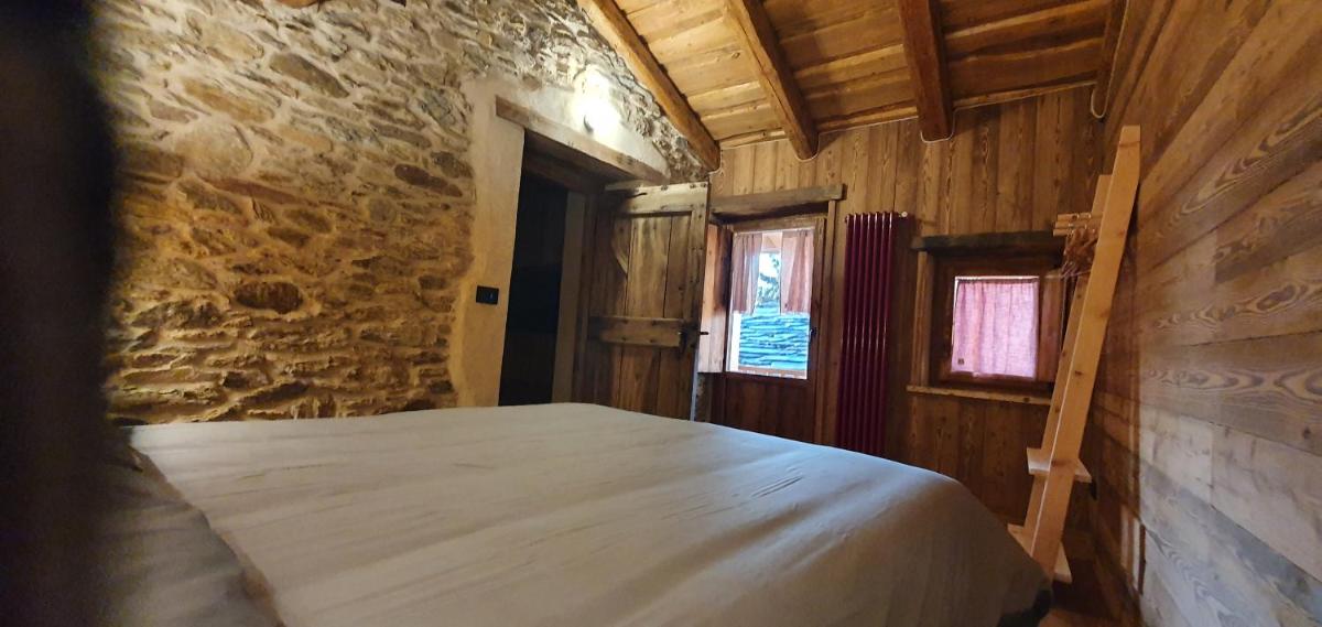 Casa Vacanza I Foresti Ex Scuola - Housity