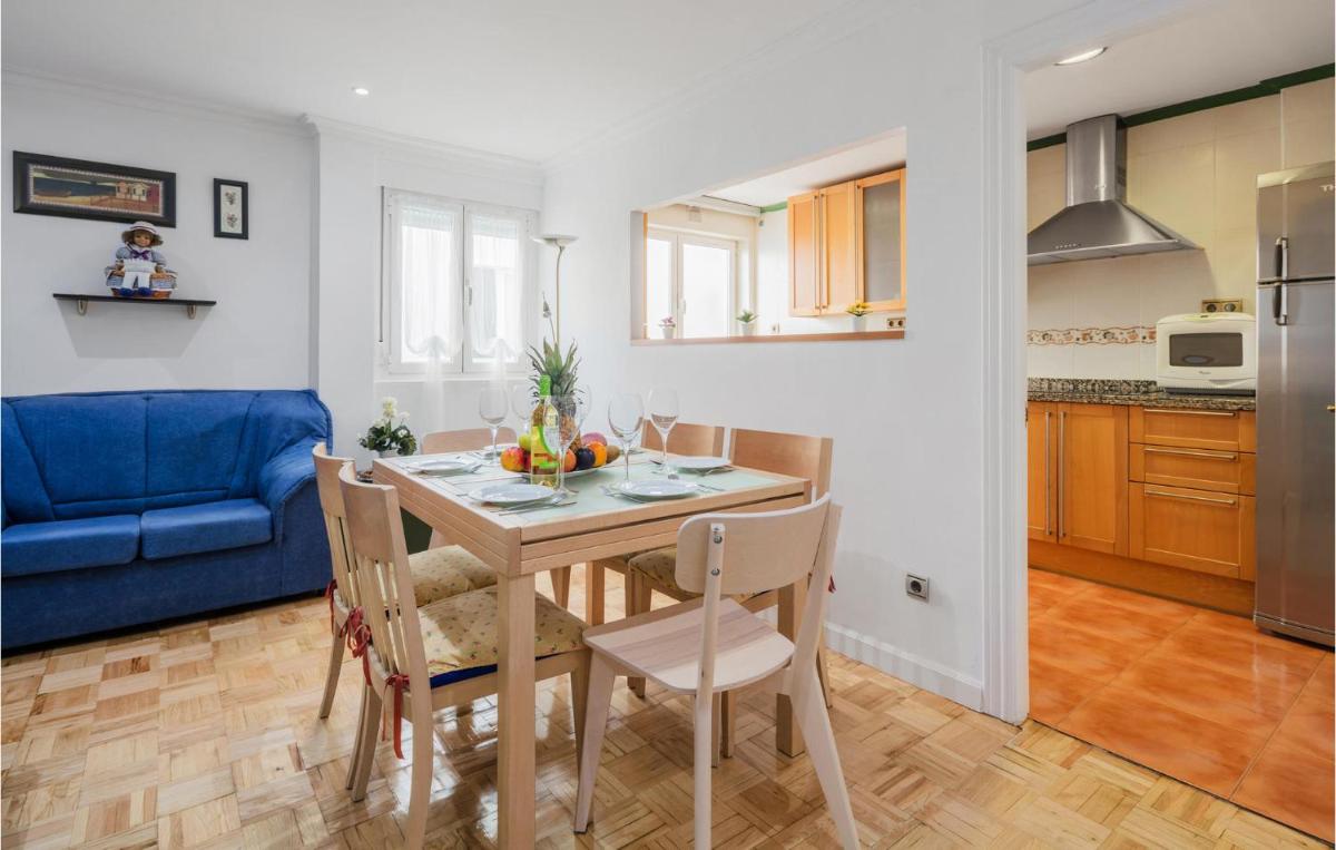 Beautiful apartment in Oviedo with 2 Bedrooms and WiFi - Housity