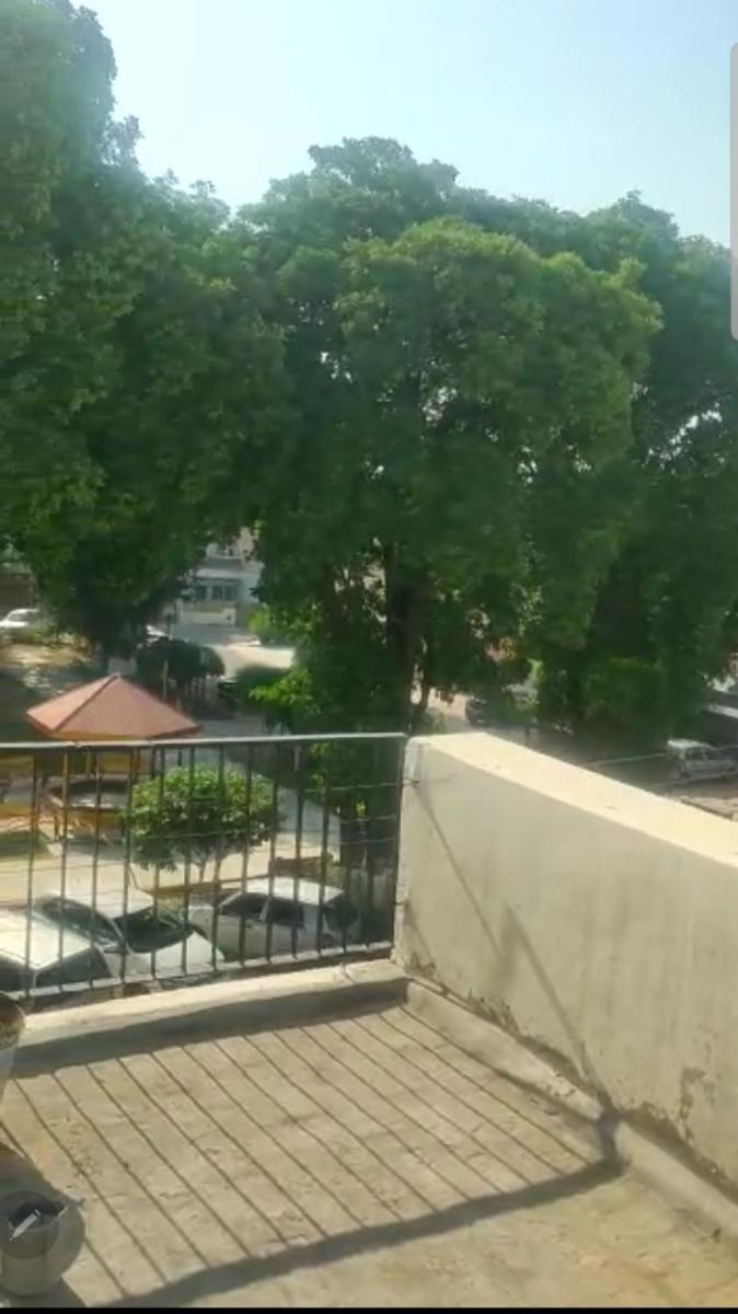 Peaceful Furnished Room with kitchen Wifi Ac in sec 71 mohali - Housity
