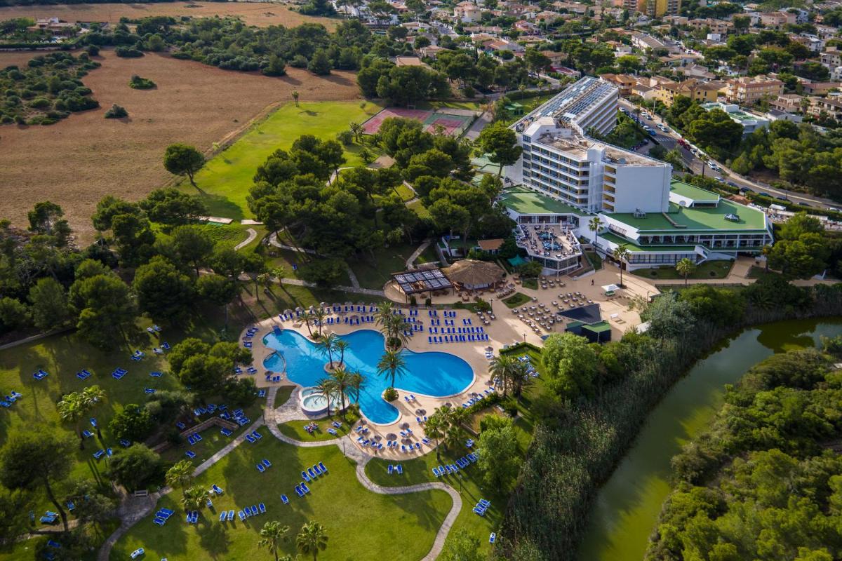 Piscina en o cerca de Exagon Park