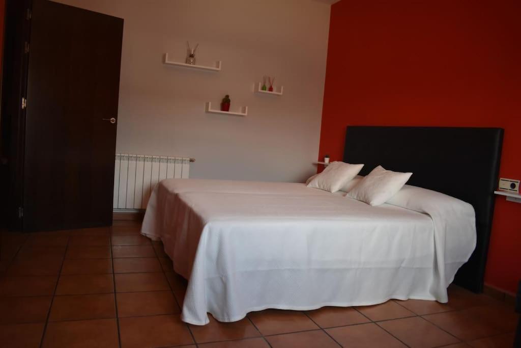 Vivienda con piscina, gimnasio y cocina campera - Housity