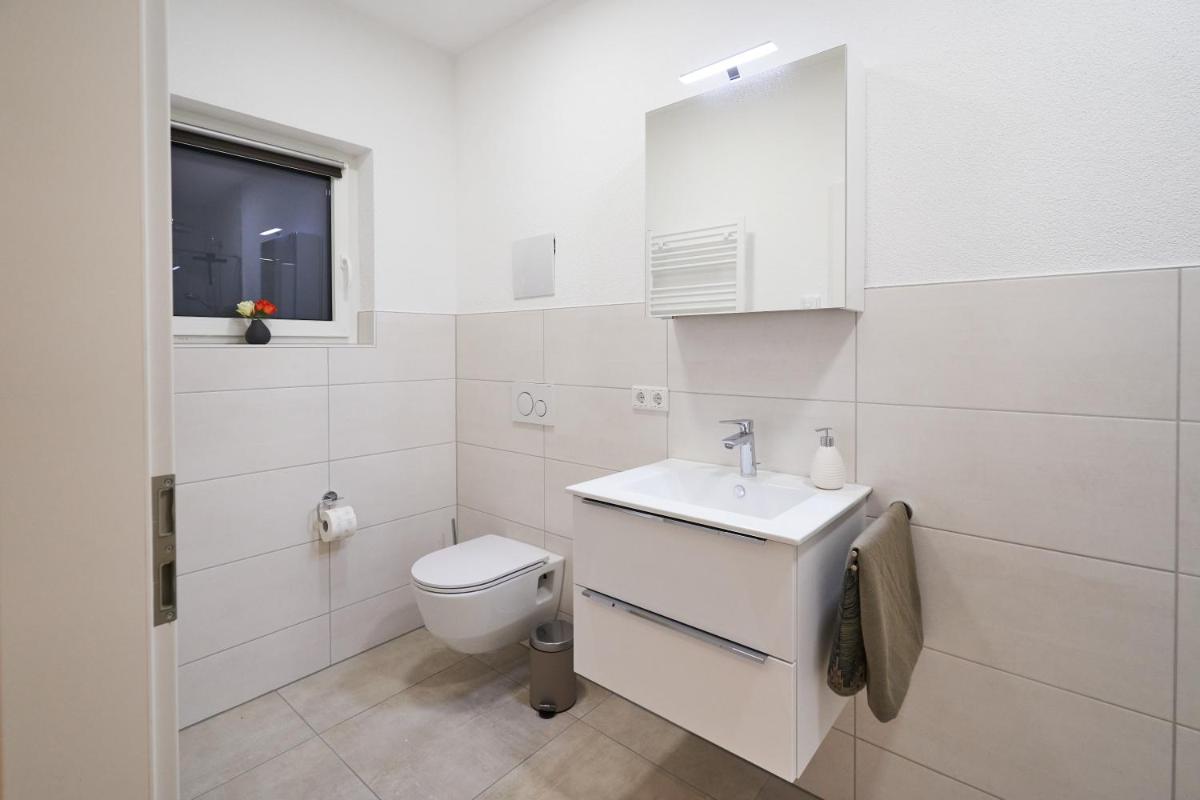 ApartWehr Business&Ferien Apartment Lila - Housity