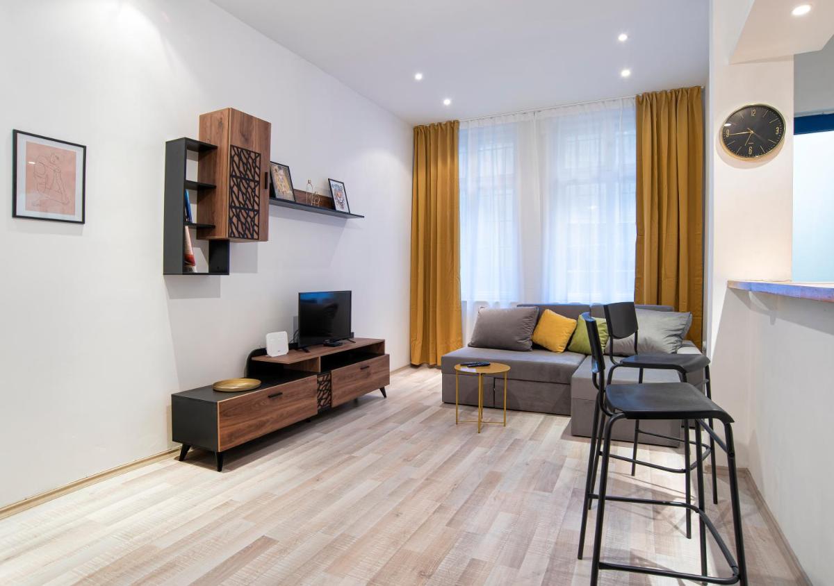 Bilyana's 1 Bedroom Central Apartment - Housity