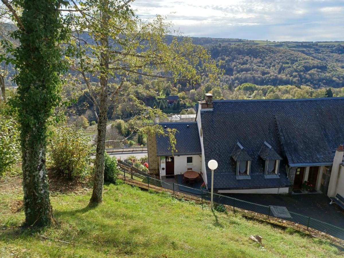 2 hébergements différents un gîte meublé avec cuisine, ET une chambre d'hôtes - Housity