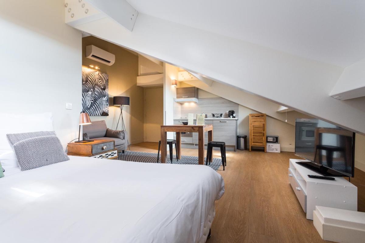 Florella Jean Jaures Apartment - Housity