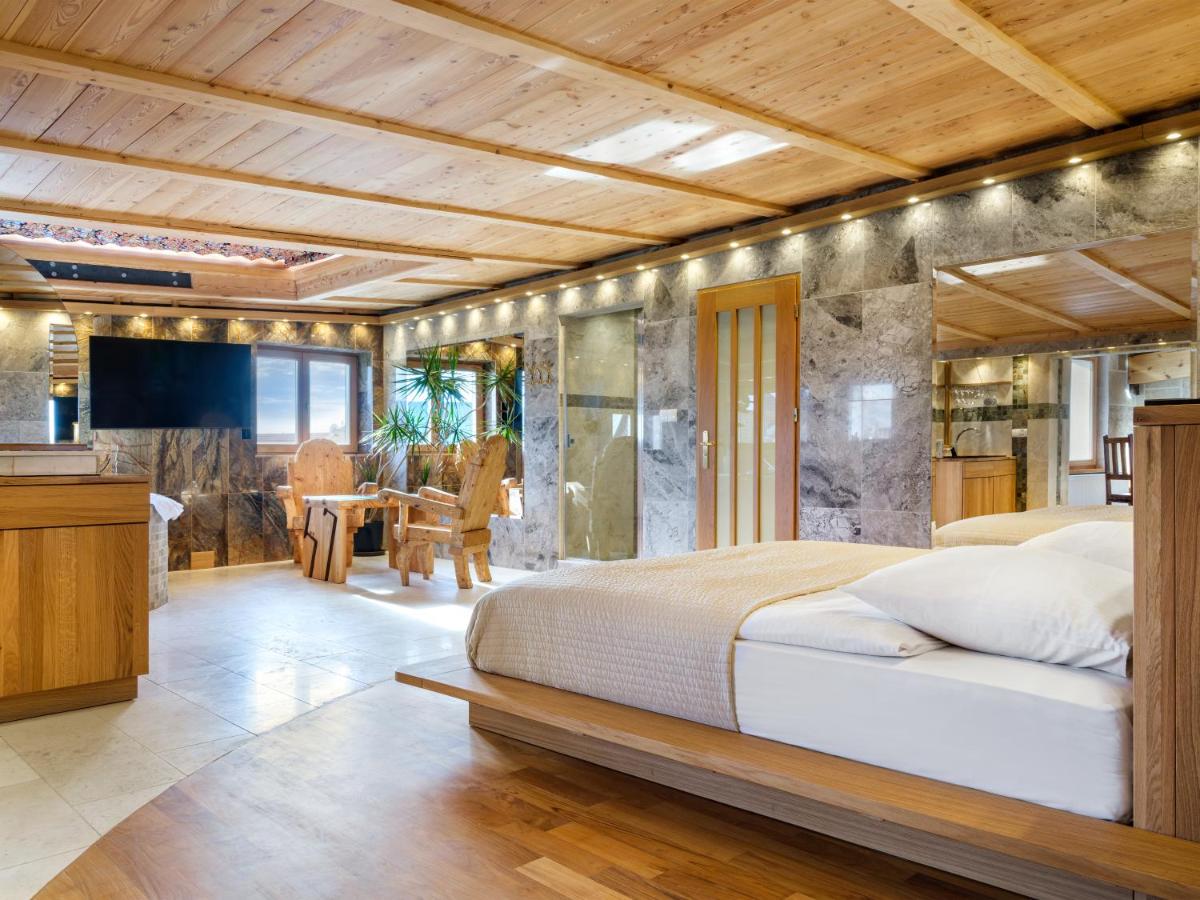 Aparthotel Stare Miasto - Housity