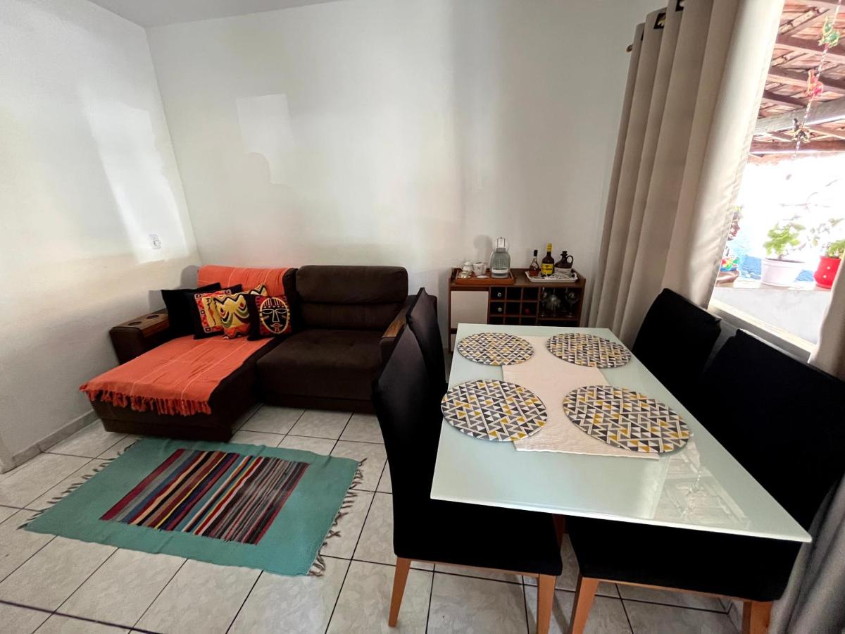 Casa Confortável no Centro com Wi-Fi, TV por assinatura, Netflix, Área Gourmet e Cozinha Completa - Housity