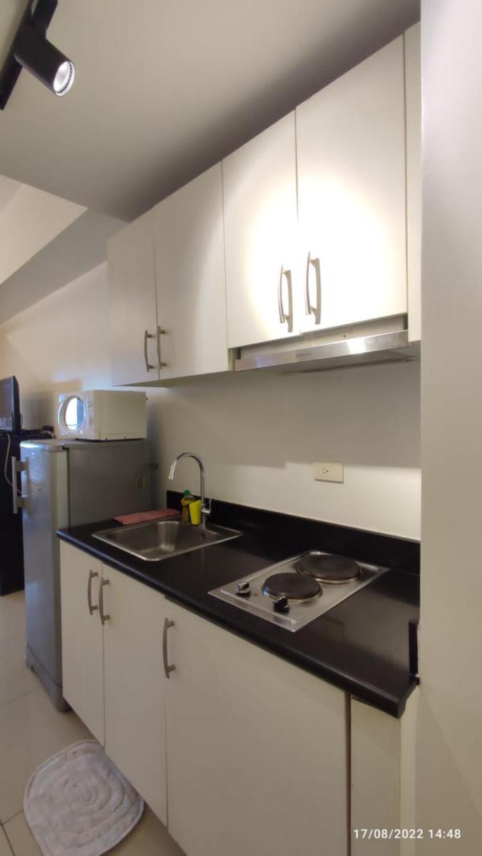 Destina Stays @Jazz Residences Makati, MetroManila - Housity