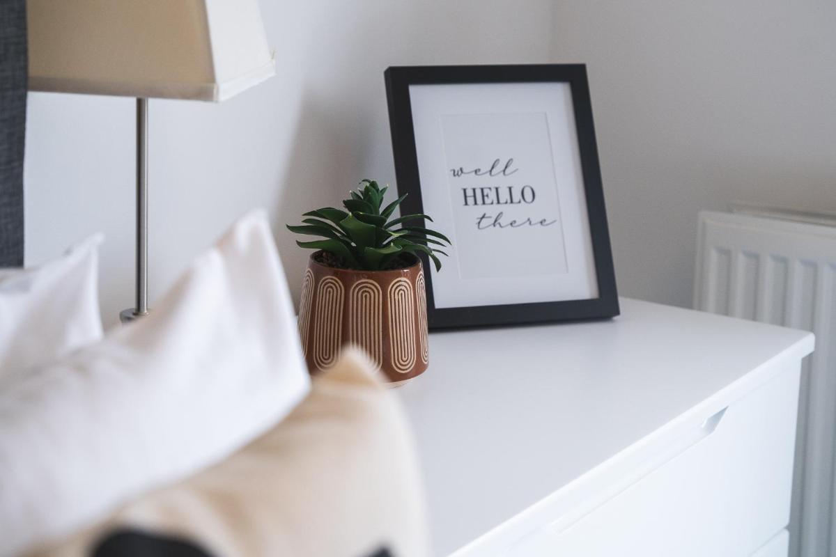 City Centre 2-Bed - New - Free Wi-Fi - Central - Housity