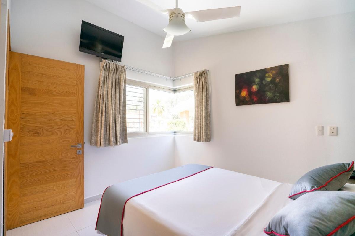 Collection O Luna Aqua Villas,Tala,Rio Escondido - Housity