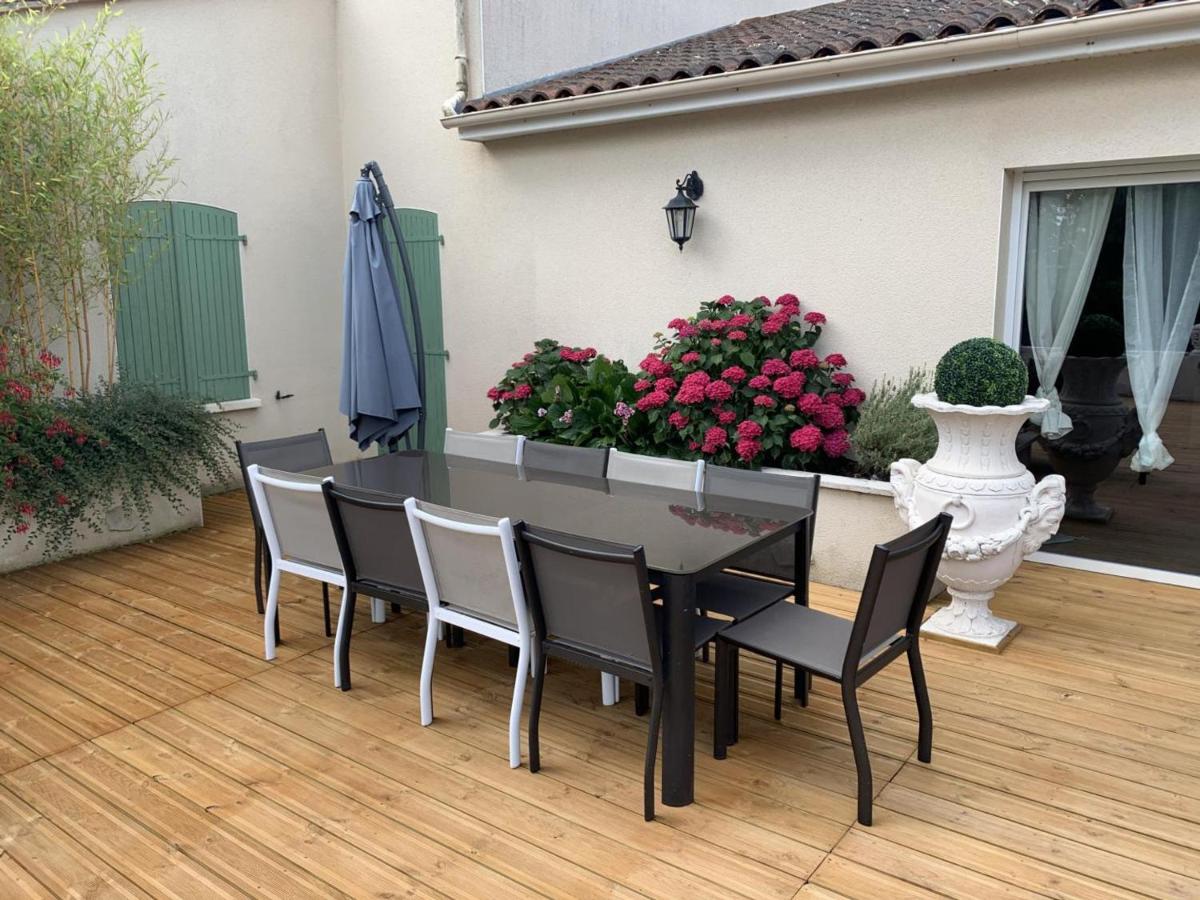 Gîte Reignac, 6 pièces, 12 personnes - FR-1-653-50 - Housity
