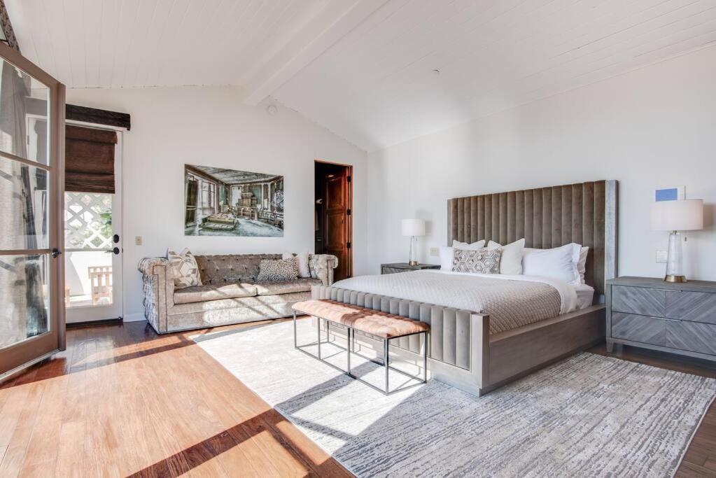 Private Spanish Mansion Perched in the Hills - Housity