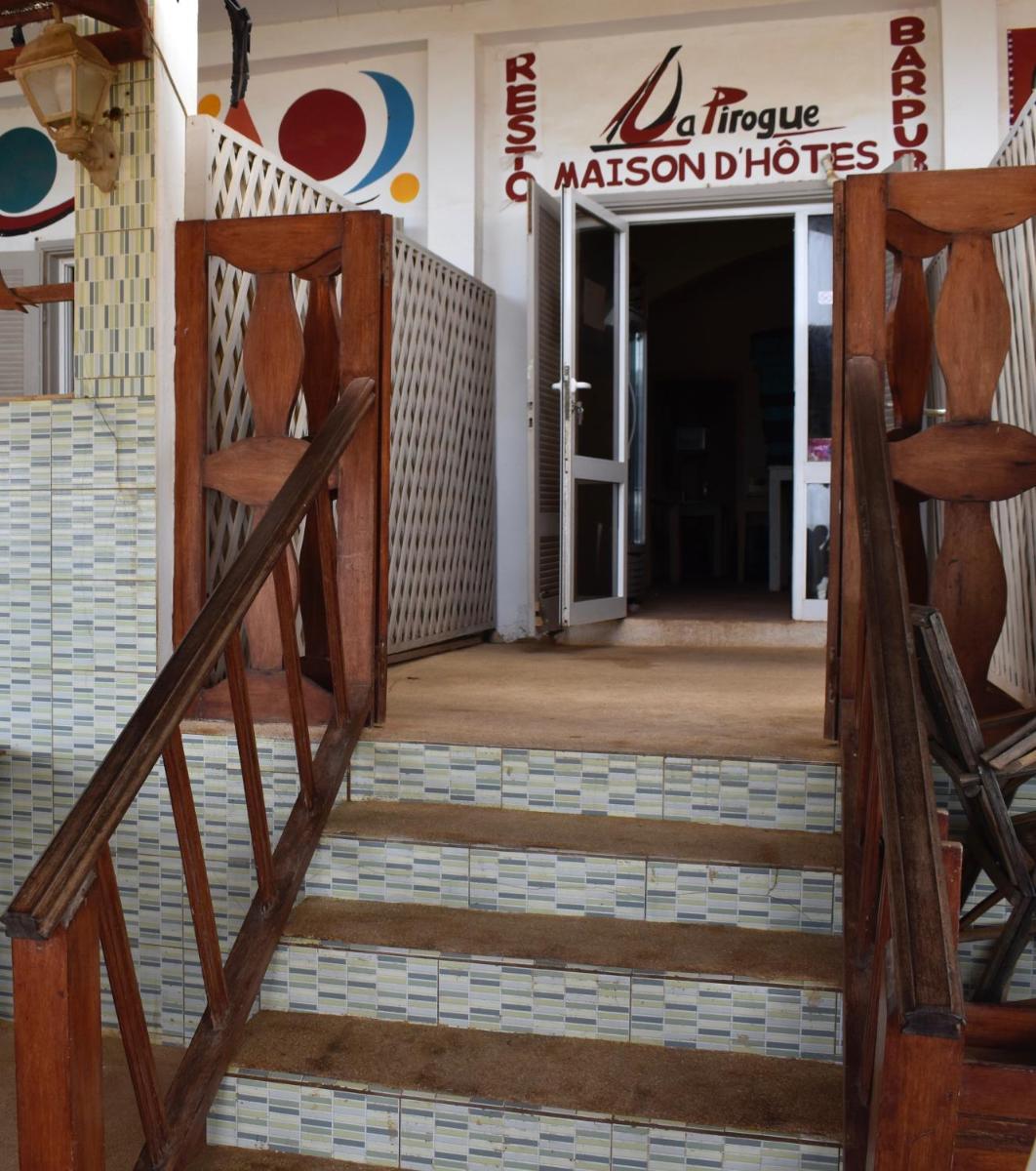 La Pirogue - Housity
