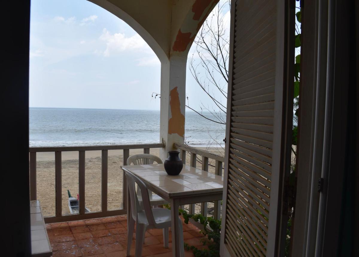La Pirogue - Housity