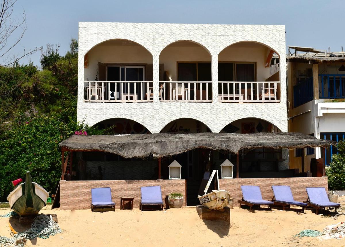 La Pirogue - Housity