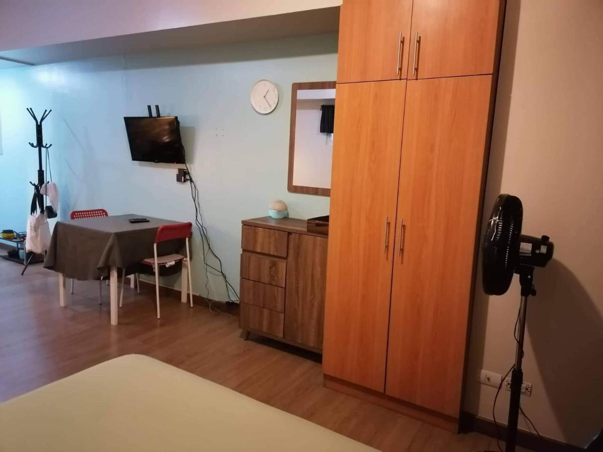 Celadon Tower- Studio with balcony near SM San Lazaro - Housity