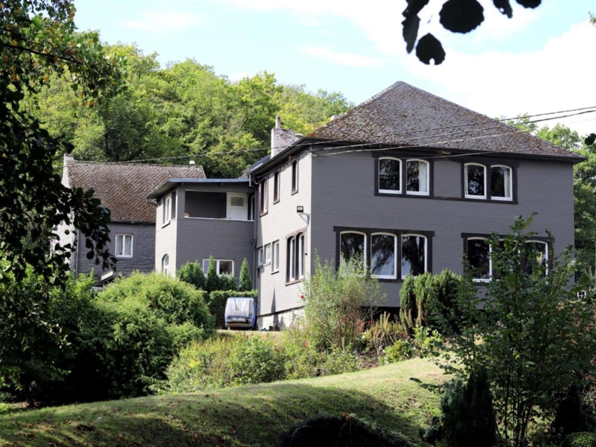 House in Rochefort with large park where the Ave flows - Housity