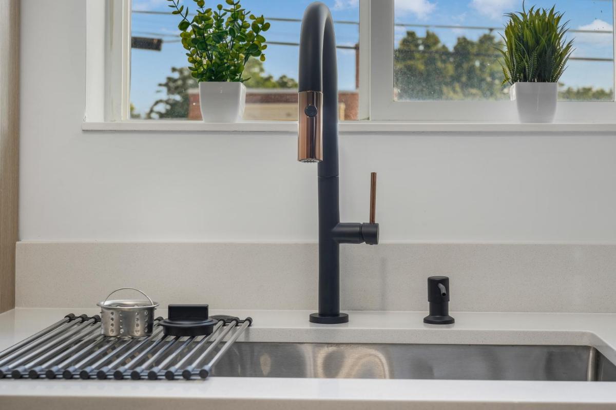 Newly Renovated Luxe Salt Lake City Condo 286 - Housity