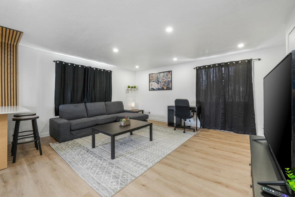 Newly Renovated Luxe Salt Lake City Condo 286 - Housity