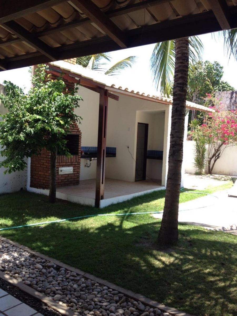 Casa com piscina na Praia do francês - Housity