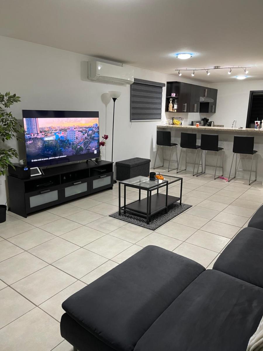 Suitetrails - Casa Luna 2 bedroom Condo 5 min to Border & Beach